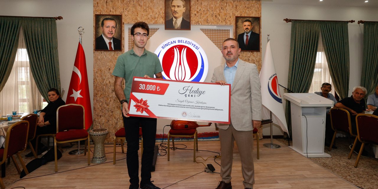 Sincan Belediyesi’nden Üniversite Sınavında Derece Yapan Öğrencilere Ödül