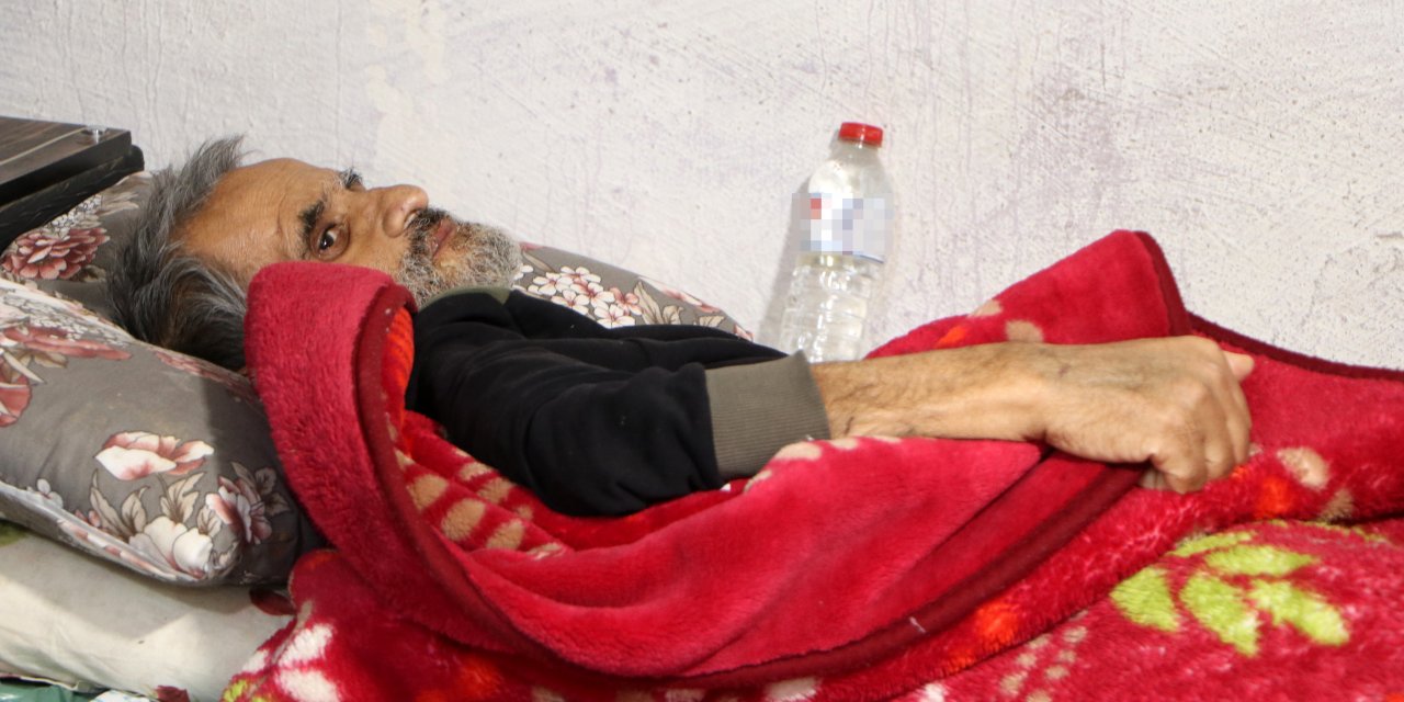 Yatalak Hasta, Gecekonduda Tek Başına Yaşam Savaşı Veriyor