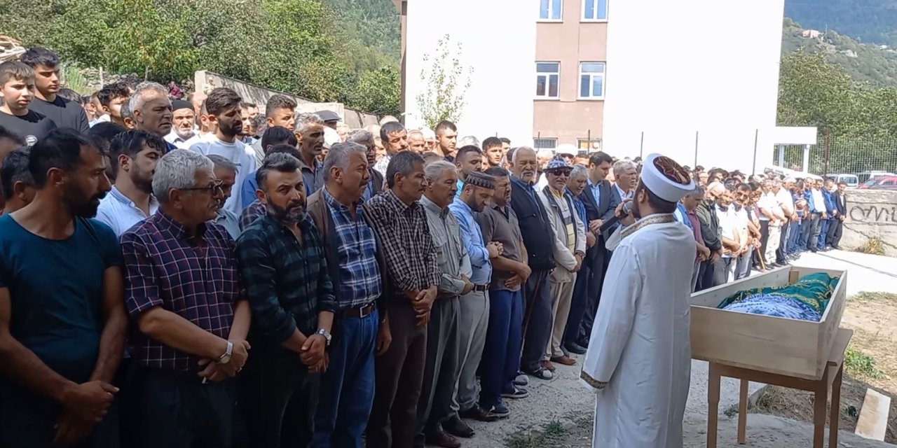 Kuzenini Yaralayıp, İntihar Etti; Haberi Alan Kız Arkadaşı Da Yaşamına Son Verdi (2)