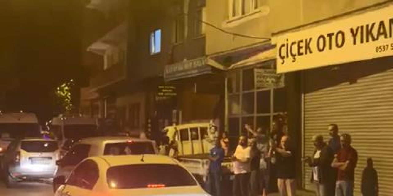 Uyuşturucu Şüphelisini Yakalayan Polise, Mahalle Halkından Alkış