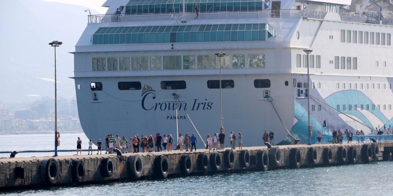 'Yüzen Oteller' İle Rekor Yolcu