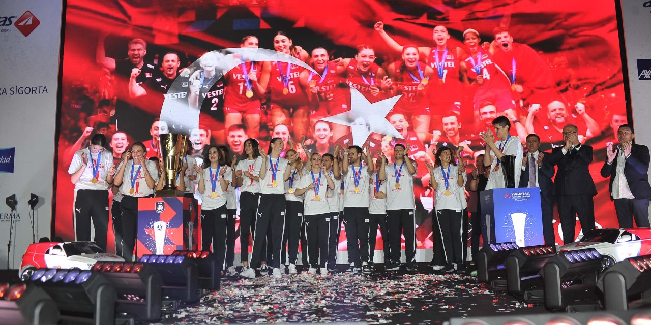 Filenin Sultanları, Avrupa Şampiyonluğunu Taraftarlarla Kutladı