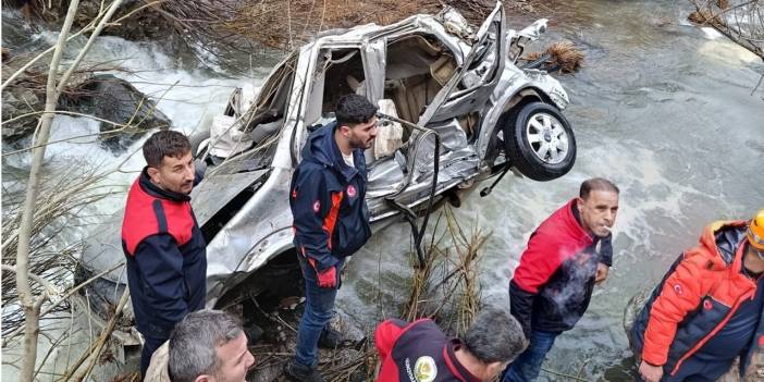 Güroymak'ta feci kaza: 3 ölü, 5 ağır yaralı
