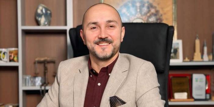 Kırmızı ışıkta duran çekiciye, arkadan hızla çarpan otomobil sürücüsü hayatını kaybetti