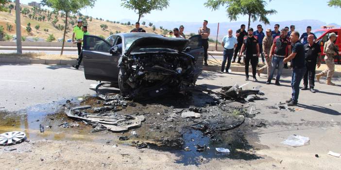 Şırnak'ta feci trafik kazası: Öğretmen hayatını kaybetti, 3 kişi yaralandı