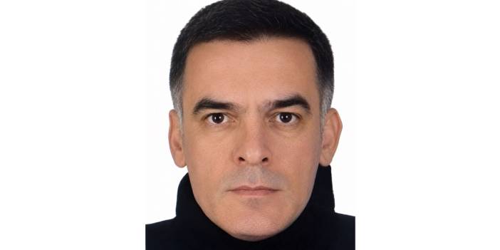 Cami avlusunda ölü bulundu