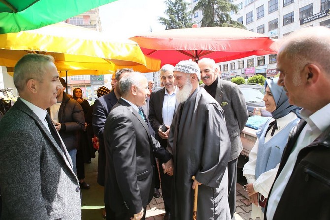 ak-parti-rize-milletvekili-adayi-av-harun-mertoglu-14-mayis-genel-kapsaminda-rizenin-pazar-ilcesine-ziyarette-bulundu-9.jpg