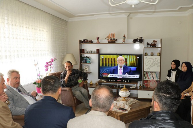 ak-parti-rize-milletvekili-adaylari-av-harun-mertoglu-ve-yilmaz-katmer-ramazan-bayrami-dolayisiyla-sehit-ailelerini-ziyaret-etti-2.jpg