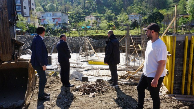 rizede-ocak-ayi-icerisinde-temeli-atilan-hamidiye-ilkokulunun-insaat-calismalari-tum-hiziyla-devam-ediyor-4.jpg