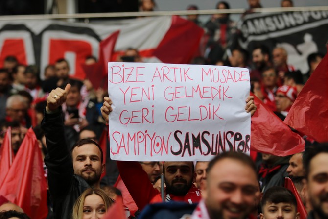 yilport-samsunspor-sahasinda-karsilastigi-ankara-keciorengucunu-4-1-yenerek-ligin-bitmesine-5-hafta-kala-sampiyon-olarak-super-lige-cikmayi-garantiledi-15.jpg