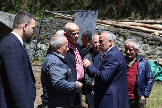 ak-parti-rize-milletvekili-adayi-av-harun-mertoglu-cumhurbaskanligi-ve-28-donem-milletvekilligi-secimleri-kapsaminda-rizede-ilce-ve-koylerde-ziyaretlerine-devam-ediyor-5.jpg