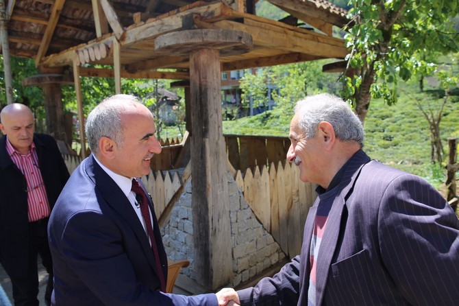 ak-parti-rize-milletvekili-adayi-av-harun-mertoglu-cumhurbaskanligi-ve-28-donem-milletvekilligi-secimleri-kapsaminda-rizede-ilce-ve-koylerde-ziyaretlerine-devam-ediyor-6.jpg