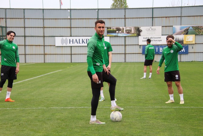 caykur-rizespor-antrenmani-1.jpg