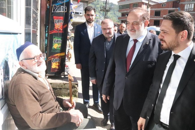 yeniden-refah-partisi-rize-milletvekili-adaylari-hiz-kesmeden-secim-calismalarini-surduruyor-3.jpg