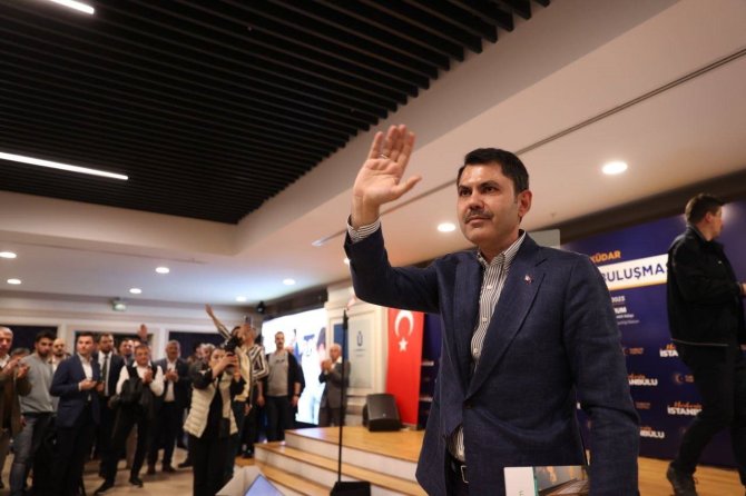 cevre-sehircilik-ve-iklim-degisikligi-bakani-ve-istanbul-1-bolge-milletvekili-adayi-murat-kurum-rizelilere-mujde-verdi-2.jpg