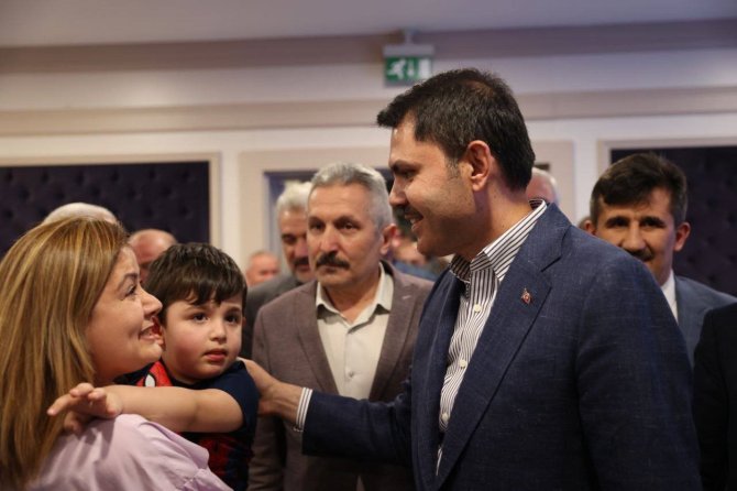 cevre-sehircilik-ve-iklim-degisikligi-bakani-ve-istanbul-1-bolge-milletvekili-adayi-murat-kurum-rizelilere-mujde-verdi-3.jpg