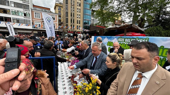 rize-belediyesi-tarafindan-5-milyon-adet-ata-tohumu-vatandaslara-dagitimi-gerceklestirildi-20.jpg