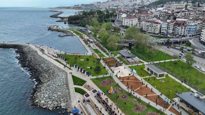 trabzonda-ganita-faroz-sahil-duzenleme-projesi-acildi-6.jpg