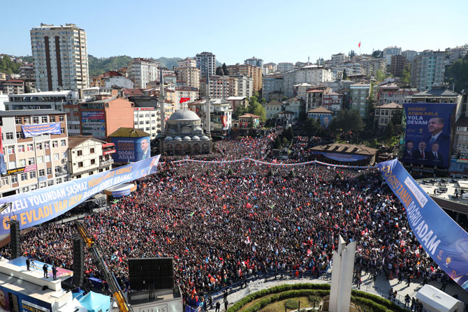 erdoganin-rize-mitingi.jpg