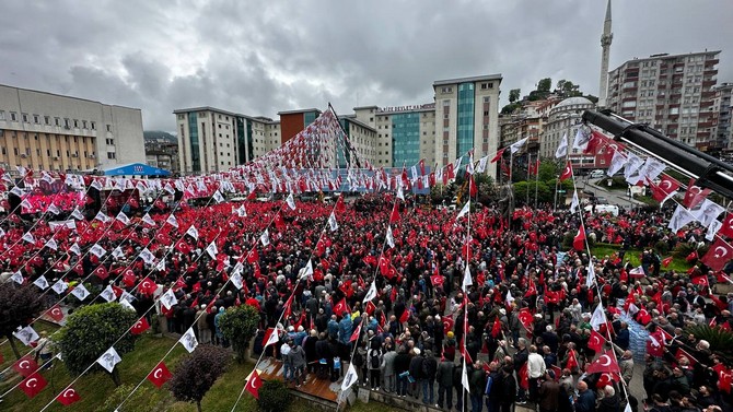 ekrem-imamoglu-rize-mitingi-5.jpg