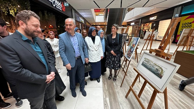 rizedeki-1-eser-1-hayat-resim-sergisinin-gelirleri-deprem-bolgesine-gonderilecek-11.jpg