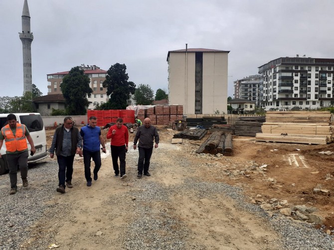rize-il-milli-egitim-muduru-engin-emen-ardesen-ilcesinde-yapimi-devam-eden-16-derslikli-ilkokul-ve-8-derslikli-anaokulu-insaatlarini-ziyaret-ederek-incelemelerde-bulundu-2.jpg