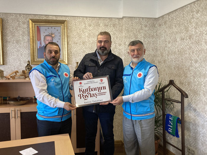 caykur-rizespordan-tdvnin-vekaletle-kurban-bagisi-kampanyasina-destek.jpg