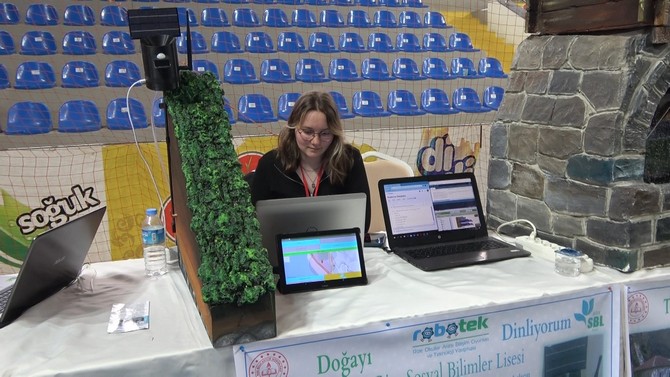 rizedeki-robotek-yarismasinda-hazirlanan-dogal-afet-projesi-ilgi-odagi-oldu-2.jpg