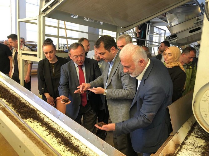 caykur-camlihemsin-cay-fabrikasina-ziyaret-9.jpg