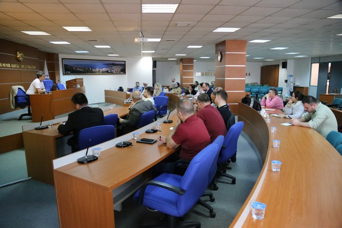rizede-belediye-personeline-imar-hukuku-ve-yapi-denetim-konulu-egitim-verildi-4.jpg