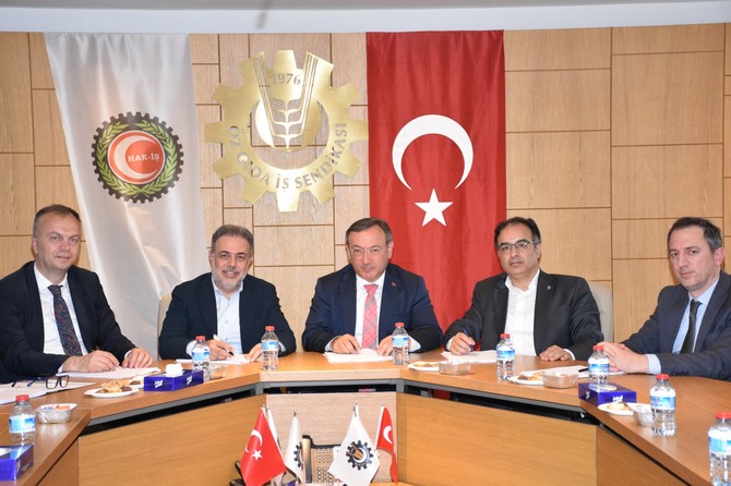caykur-iscisinin-toplu-is-sozlesmesi-imzalandi-6.jpg
