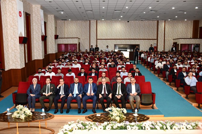 rizede-diyanet-akademisi-aday-din-gorevlileri-egitimi-1-donem-acilis-programi-yapildi-1.jpg