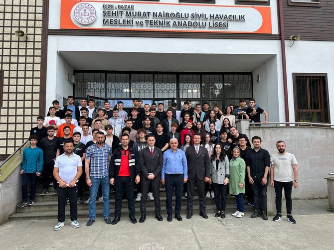 tum-sivil-havacilar-dernegi-tushad-pazar-sehit-murat-nakiboglu-sivil-havacilik-mesleki-ve-teknik-anadolu-lisesinde-soylesi-duzenledi-1.jpg