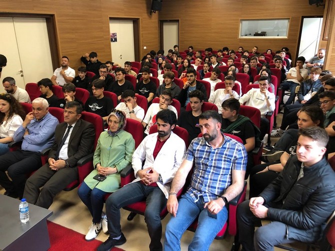 tum-sivil-havacilar-dernegi-tushad-pazar-sehit-murat-nakiboglu-sivil-havacilik-mesleki-ve-teknik-anadolu-lisesinde-soylesi-duzenledi-6.jpg