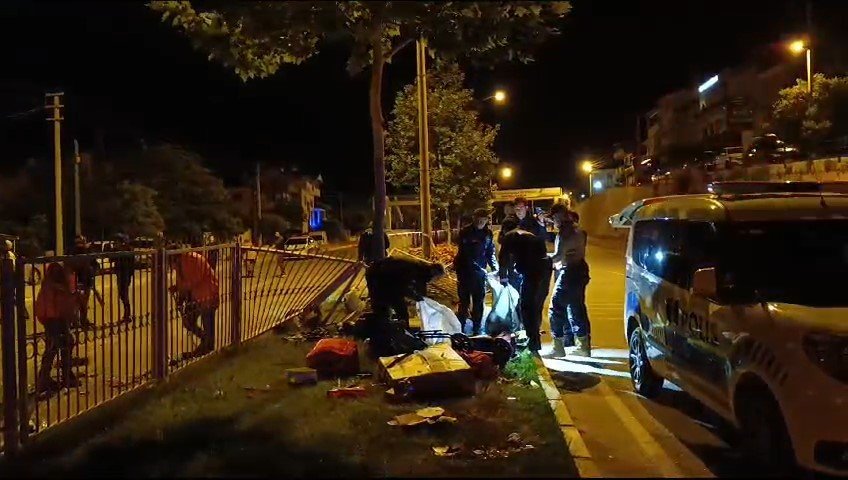 Takla atan araçta anne öldü, baba ile kızı yaralandı