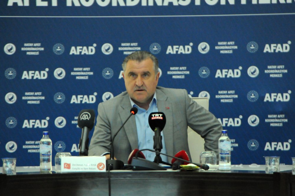 Bakan Bak: Deprem Bölgesinde Kyk Yurtlarına Başvuracak Öğrenciler İçin Hazırlıklar Sürüyor