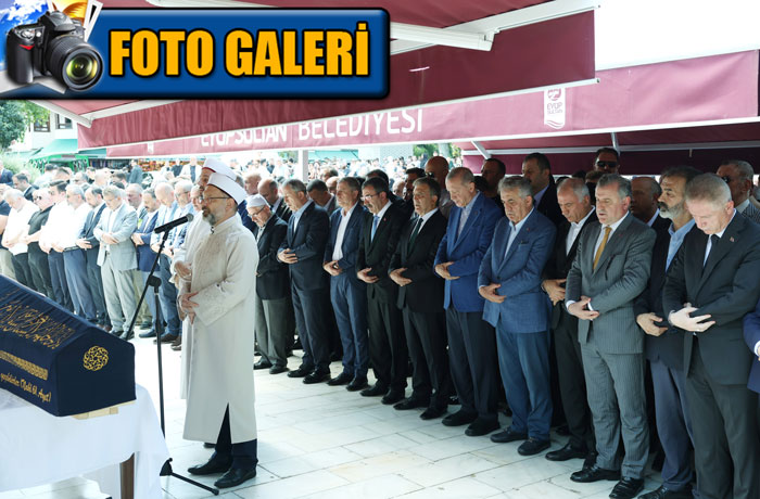cumhurbaskani-erdogan-hayati-yazicinin-annesinin-cenaze-torenine-katildi.jpg