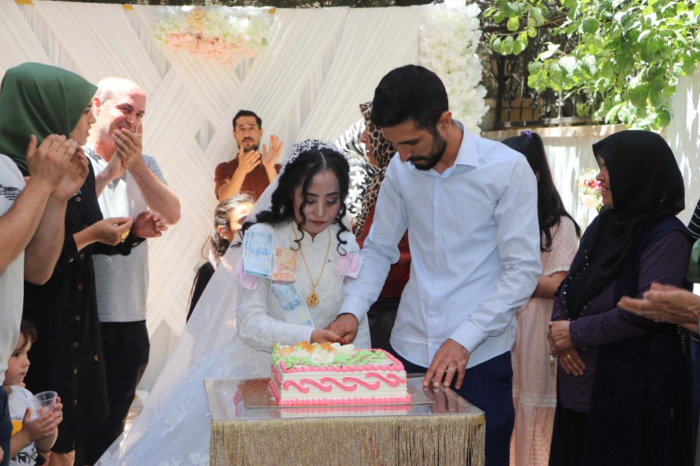 Zihinsel Engelli Elif'in Düğün Hayali Gerçek Oldu