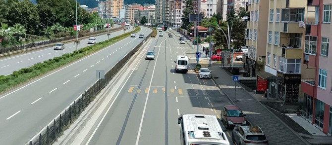 rize-belediyesi-tarafindan-son-4-yil-icerisinde-rize-sehir-ici-trafigini-rahatlatmak-adina-ufak-dokunuslarla-yapilan-bir-takim-yeni-duzenlemeler-olumlu-sonuclar-vermeye-basladi-2.jpg