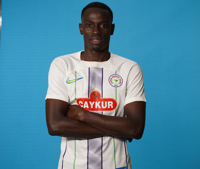 oumar-diouf-caykur-rizesporda-001.jpg