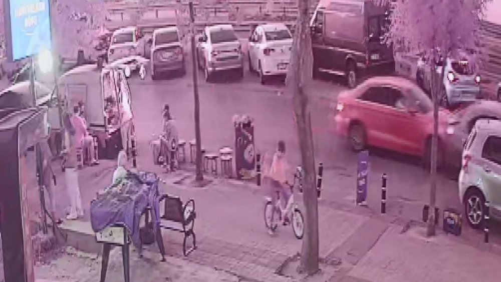 Kaza Fotoğrafına 14 Kurşun