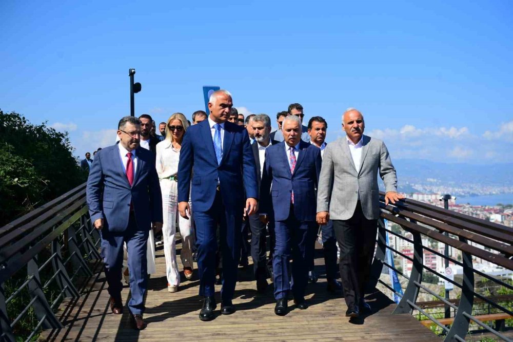 Kültür ve Turizm Bakanı Ersoy Sümela Kültür Yolu Festivali’nin açılışı için Trabzon’a geldi