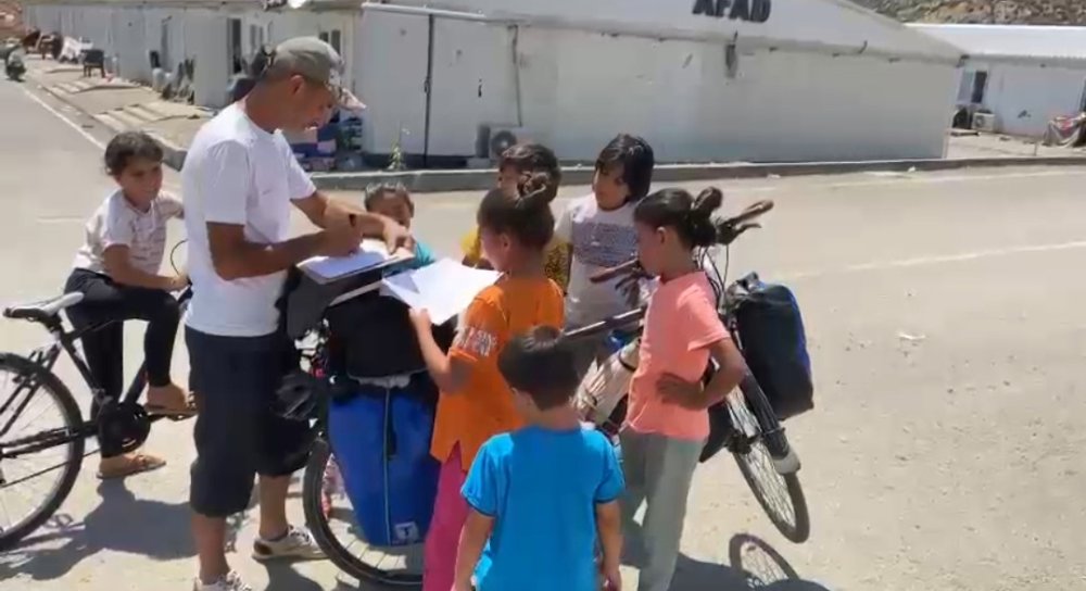 Bisikletle Deprem Bölgesi Turu