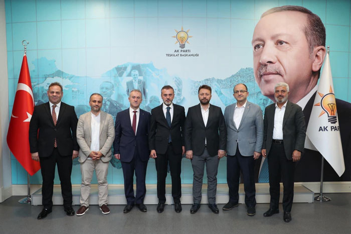 ak-parti-cayeli-ilce-baskanligina-il-yonetim-kurulu-uyesi-huseyin-ozturk-atandi.jpg