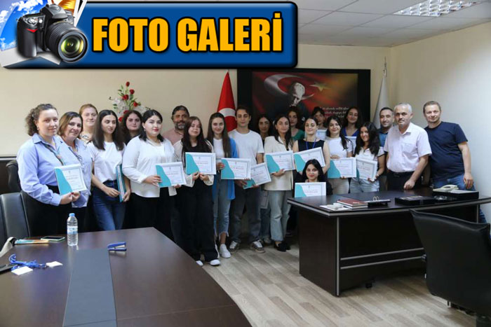rteude-stajini-tamamlayan-gurcu-ogrencilere-sertifika-toreni-yapildi-foto-galeri.jpg
