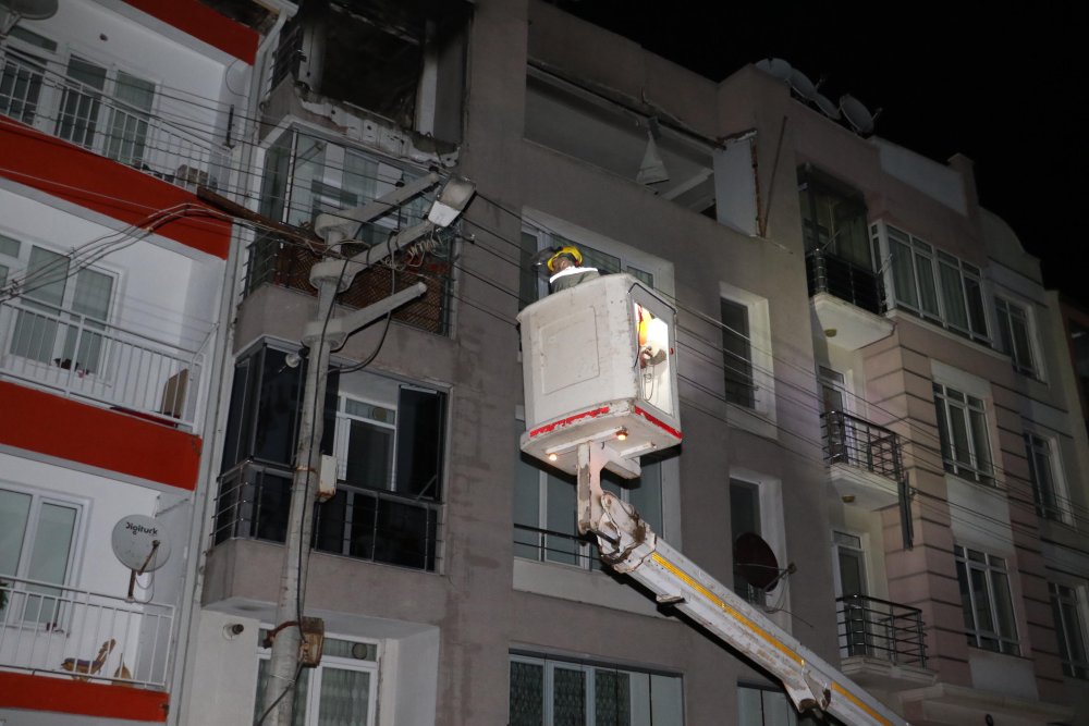 Eskişehir’de 4 Katlı Binada Patlama: 1 Kişi Öldü (3)