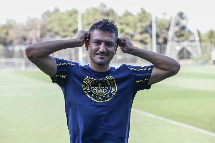 Cengiz Ünder: Fenerbahçe'yi Şampiyonlar Ligi'nde Büyük Kupalara Karşı Oynarken Görmek İstiyoruz