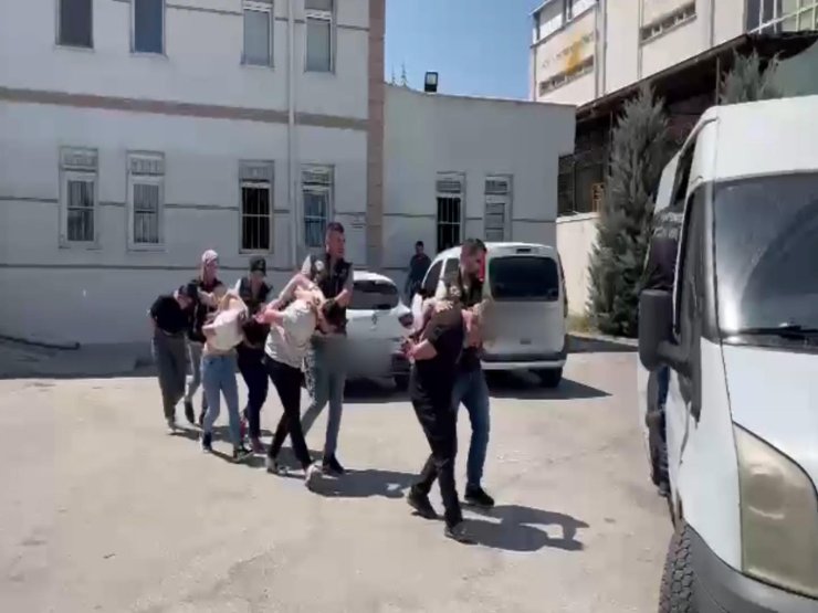 Markette Uyuşturucu Satışına 5 Gözaltı