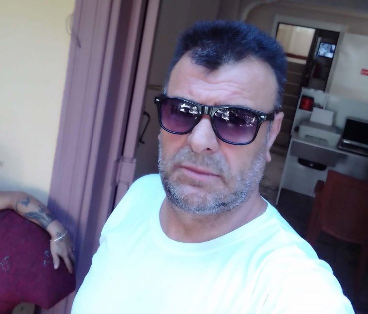 Merdiven Boşluğundan Düşüp Öldü