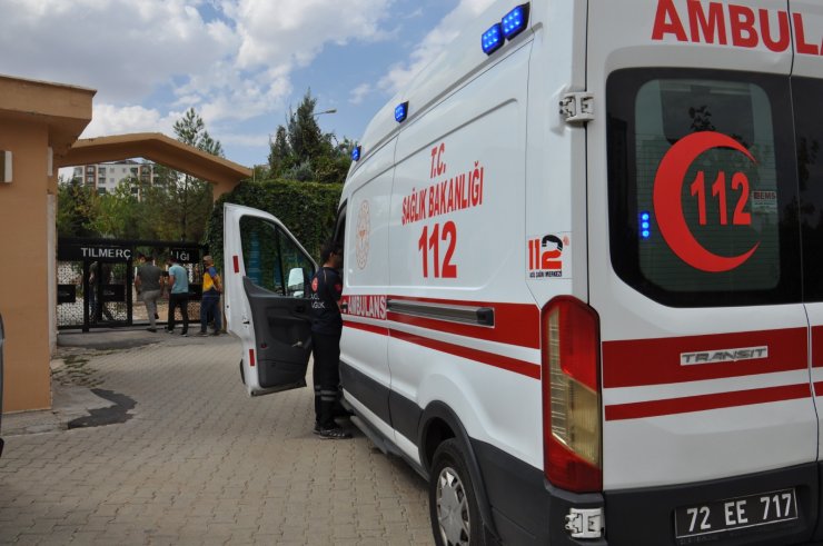 Mezarlıkta Poşete Sarılı Yeni Doğmuş Bebek Cesedi Bulundu